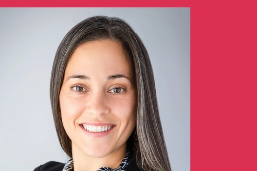 Laura Peynado Castro Headshot with red border
