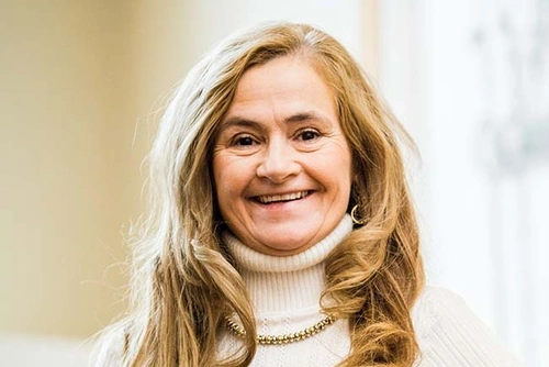 Headshot of Annie McKee